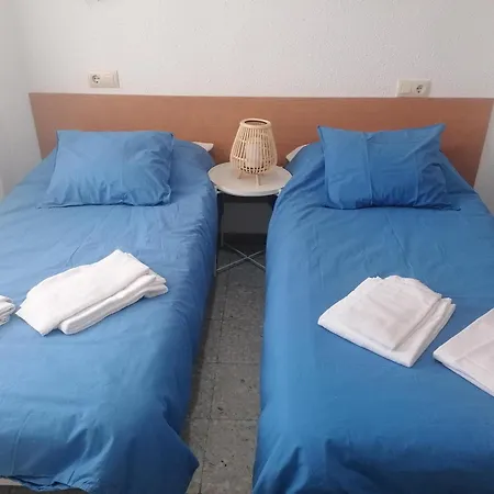Con Vistas, 2ª Linea De Playa, Climatizacion, Wifi, Terraza Y Parking, En Santa Margarita - Es-258-121 * Roses